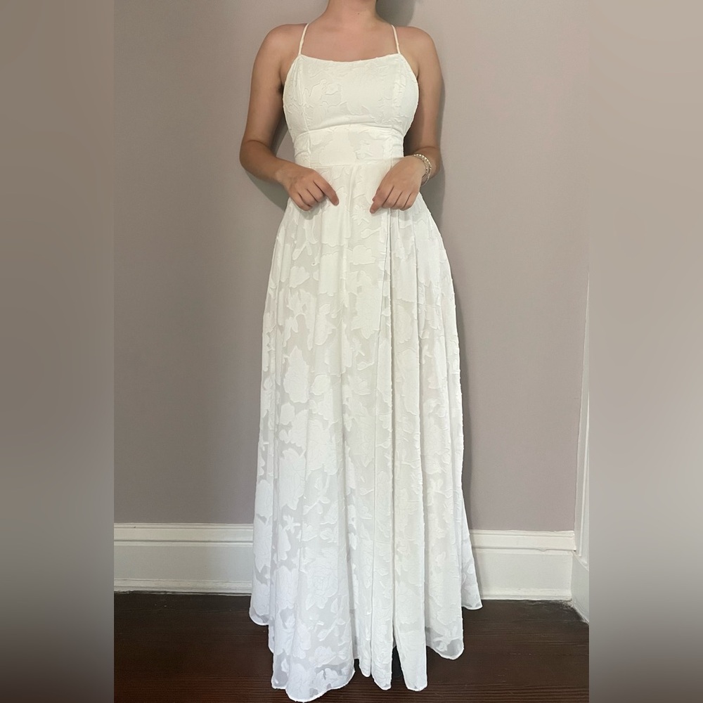 Lulu's Strapless White Floral Dress